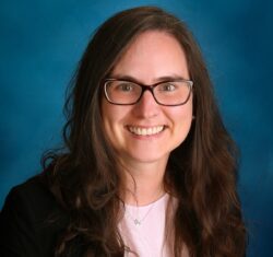 Victoria Tuttle headshot cropped