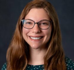 Selinda Kiefer Headshot
