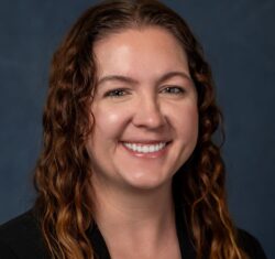 Libby Thompson headshot