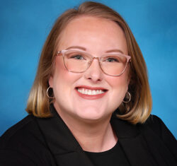 Karen Robinson Headshot