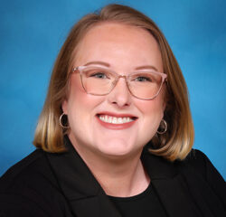 Karen Robinson Headshot